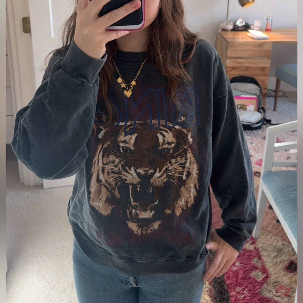 super cute boutique sweatshirt